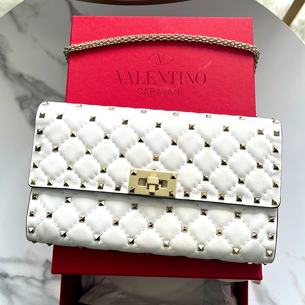 VALENTINO GARAVANI
Rockstud Spike Small leather bag